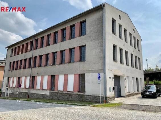 Prodej výrobních prostor v Pelhřimově (okres) - přehledný výběr nemovitostí