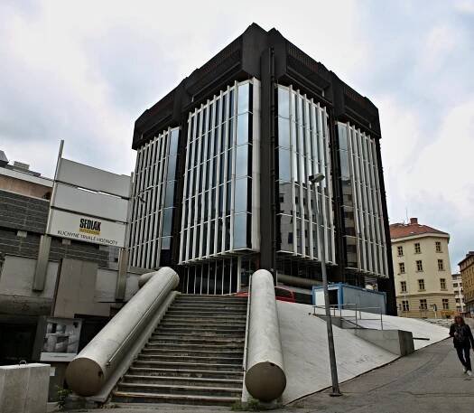 Soubor:Praha Transgas 03.jpg – Wikipedie