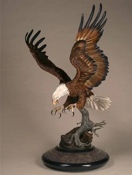 Thunderbird-Eagle-Sculpture