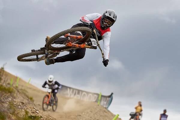Windy Andorra Downhill - David Kostelka