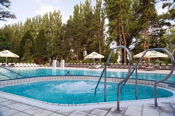 Lázně Piešťany - pobyty a hotely - Travelguide.sk