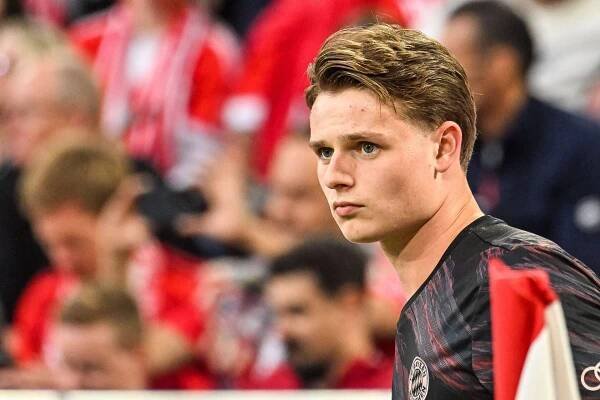 Jonas Urbig: Er wechselte im vergangenen Jahr vom 1. FC Köln zum FC Bayern.