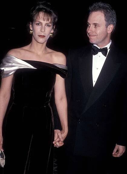 Actress Jamie Lee Curtis and actor/writer Christopher Guest attend the 47th Annual Golden Globe Awards on January 20, 1990