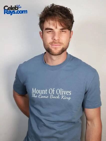 Nathaniel Buzolic intro