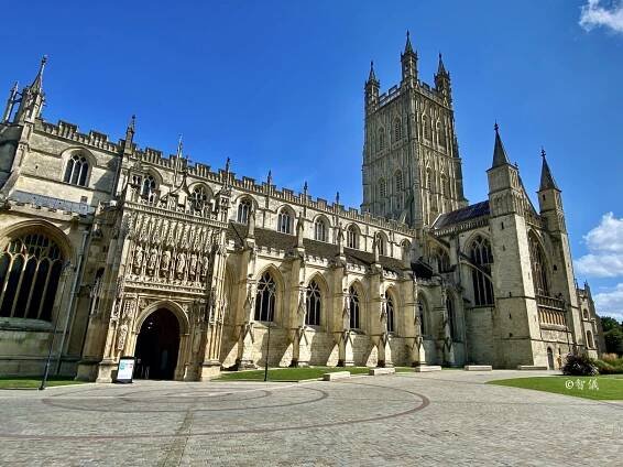 Glorious Gloucester – Got the Fridge Magnet
