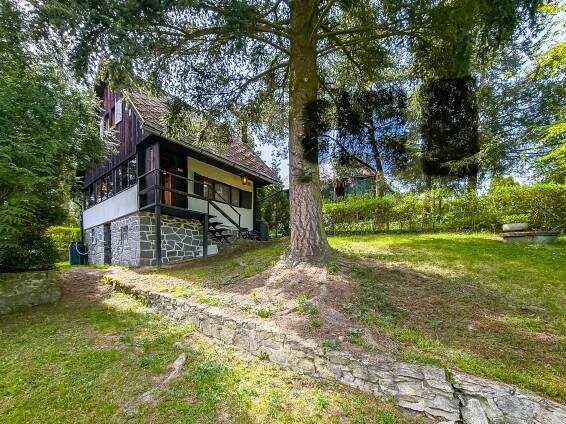 Prodej chaty 43m2, 438m2 zahrada – Hvozdnice, Praha-západ - Michal Dolejš - Realitní makléř