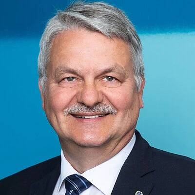 Dr. Andreas Herrmann