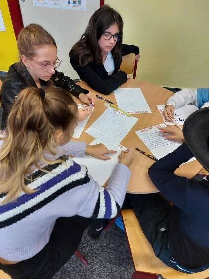 “Spelling Bee 2022” – soutěž – Základní škola Košaře