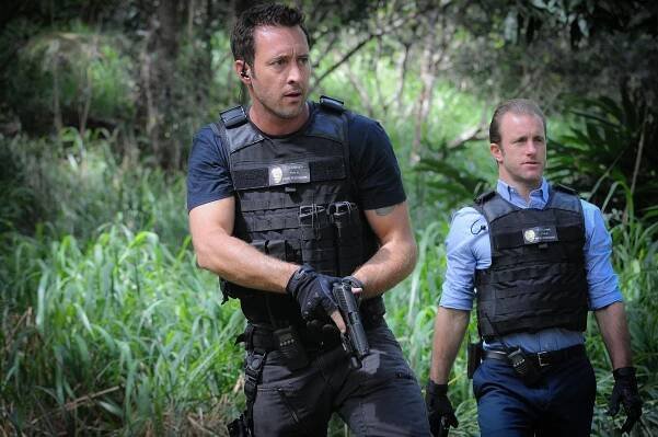 Havaj 5-0 - Cena za svobodu - Z filmu - Alex O'Loughlin, Scott Caan