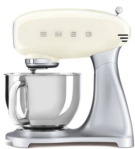 smeg SMF02 krémový od 9 057 Kč