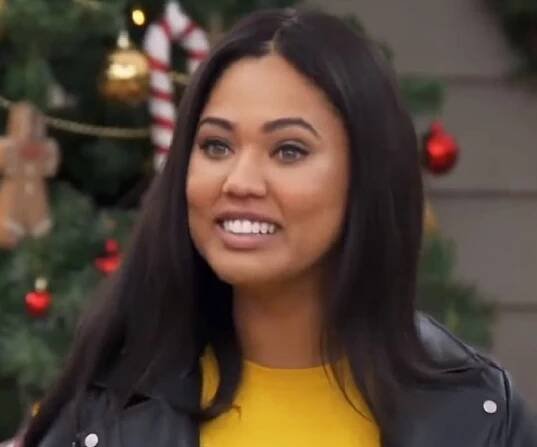 Ayesha Curry Biography - Facts, Childhood, Family Life & Achievements