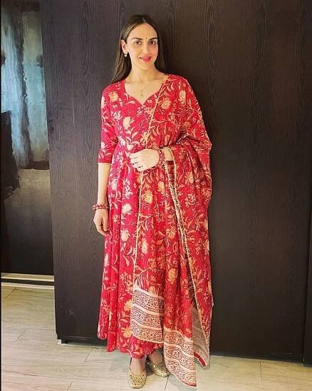 Esha Deol Age, Height, Biography 2024 Wiki, Net Worth, Boyfriend - Trusted Networth of Famours Celebrities