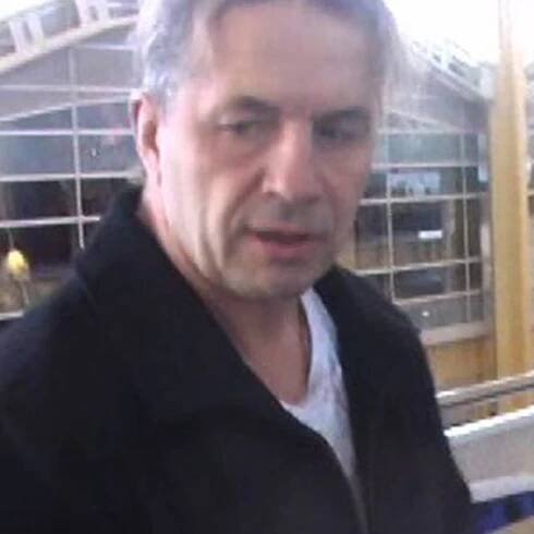 Bret Hart Tackled by Fan During WWE Hall of Fame Induction Speech