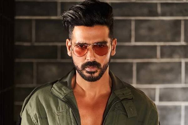 Zayed Khan : Net Worth, Height, Weight, Age, Affairs, Wiki, Facts and Figures 2