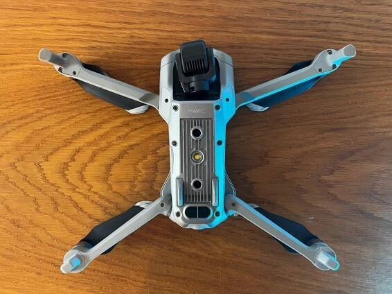 BAZAR - DJI Mavic Air 2 se zárukou 90 dní zespoda