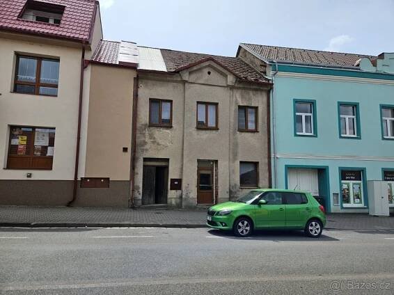Prodej domu v centru města 270 m2, pozemek 165 m2 Seč - Chrudim