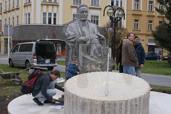 V pondělí bude odhalena socha Ulricha