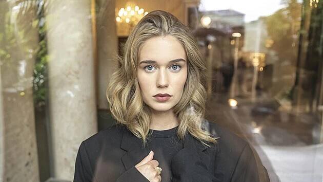 Jasmína Houf