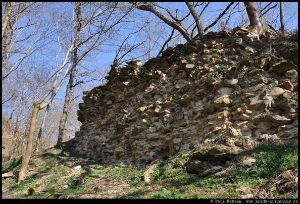 Kácov – Starý hrad – fotografie / hrady-zriceniny.cz