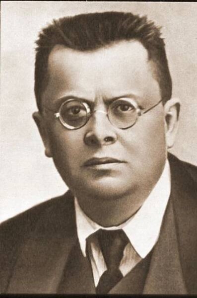 Dr. Bohumír Šmeral (25. října 1880 Třebíč – 8. května 1941 Moskva) byl rakouský a československý politik, novinář, předseda československé sociální demokracie, zakladatel Komunistické strany Československa a teoretik dělnického hnutí.
