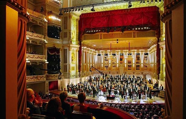 Festkonzert aus der Semperoper - Z filmu