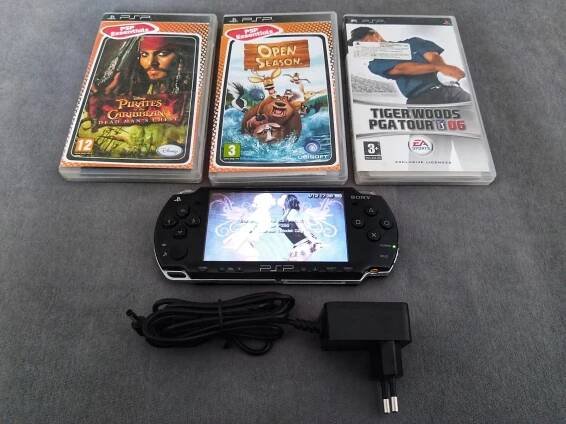 PSP-2004 Slim + 3 UMD hry 🎮 - Počítače a hry