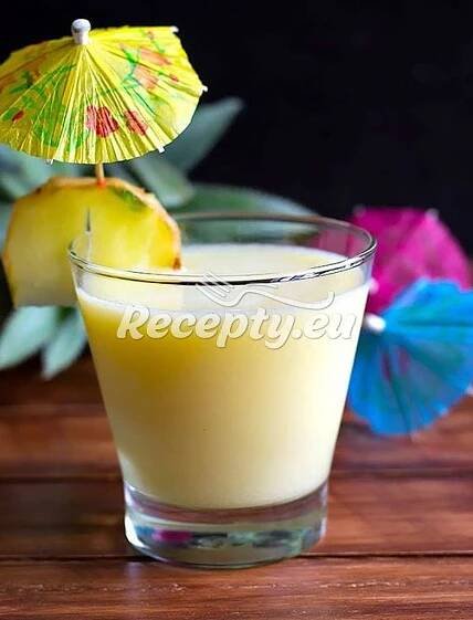 ᐉ Virgin Colada - Piña Colada bez alkoholu - recepty.eu