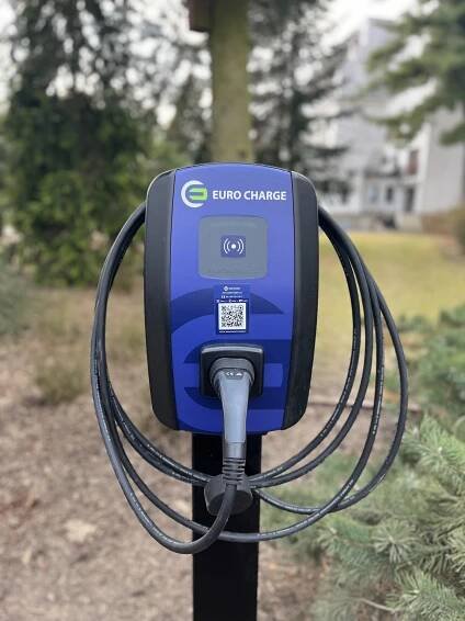 Dobíjecí stanice pro elektromobily | Léčebné procedury‎ a pobyty