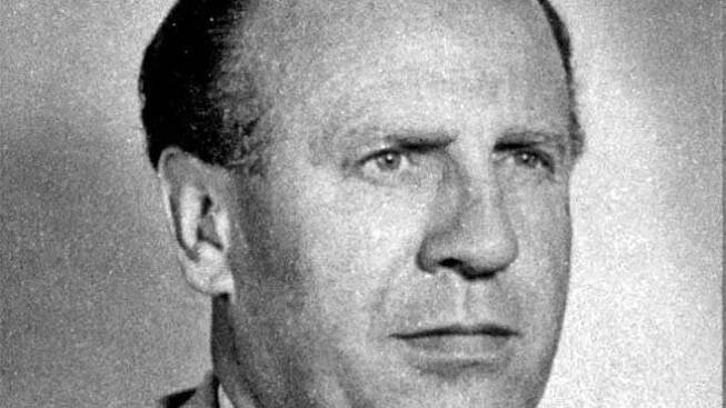 Zachránce Židů, ale také hochštapler. Oskar Schindler pomáhal cizím, ale vlastní ženě ubližoval - Médium.cz