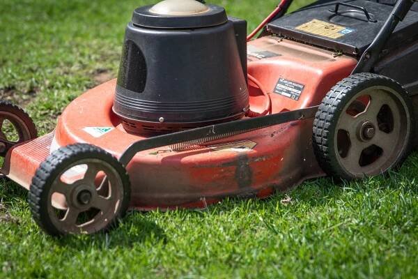 How Long Should Your Lawnmower Last? – GetGoldoon