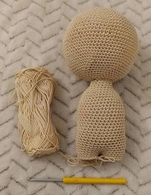 Crochet Bags Purses, Purses And Bags, Crochet Doll, Crochet Teddy Bear, Doll Pattern, Doll Making, Fondant