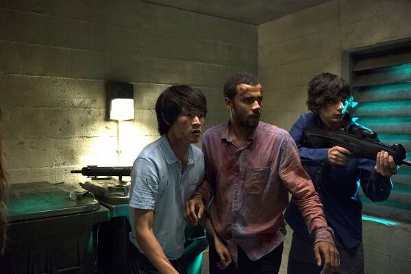 Prvních 100 - Resurrection - Z filmu - Christopher Larkin, Jarod Joseph, Devon Bostick