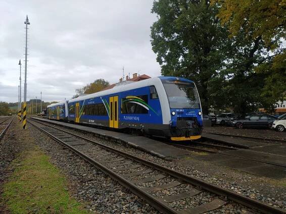 GW Train představil vlaky v barvách Plzeňského kraje, budou jezdit v Pošumaví