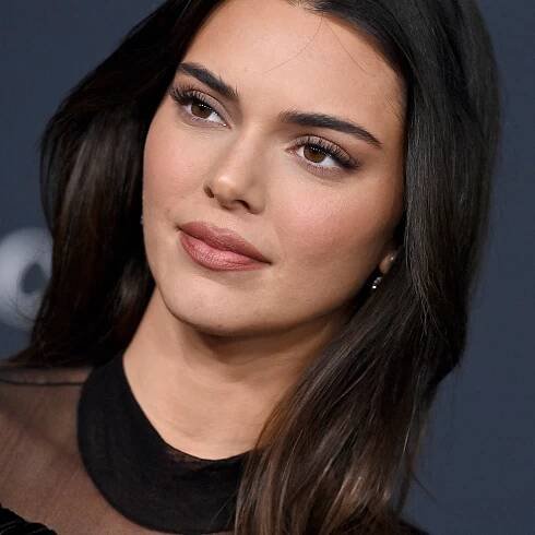 Kendall Jenner Wore A Teeny Crop Top On Instagram And Sent Her Fans Into A  Frenzy