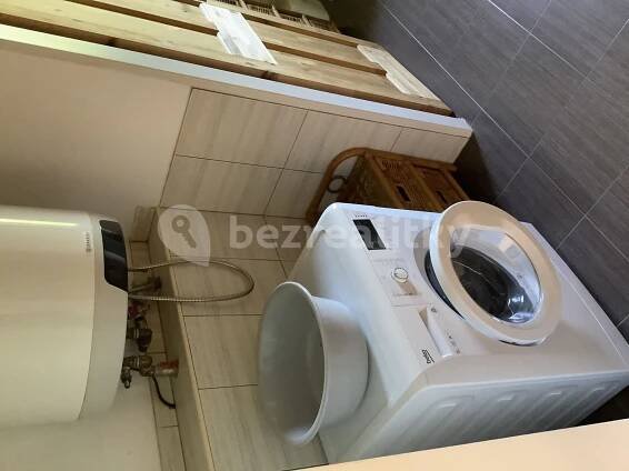 Pronájem bytu 2+kk 55 m², Hlavní, Karlovy Vary, Karlovarský kraj
