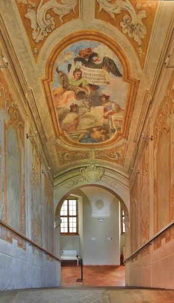 Soubor:Bývalý jezuitský konvikt, Olomouc (09).jpg