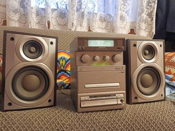 Mini Hi-Fi věž Panasonic SA-PM15