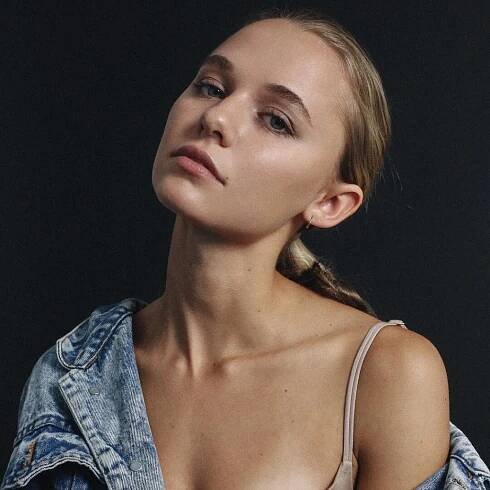 41 Hottest Pictures Of Madison Iseman | CBG