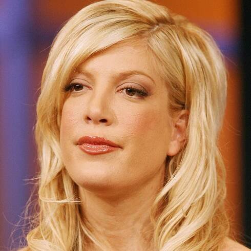 Tori Spelling Transformed from a Teen Icon to a Mother of 5: Before and After Plastic Surgery Photos