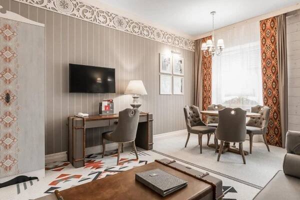 Televízia a/alebo spoločenská miestnosť v ubytovaní Aries Hotel & SPA Wisła