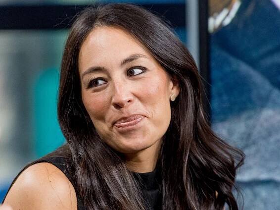 Joanna Gaines puts kids to 'challenging' work on 40-acre farm in new video