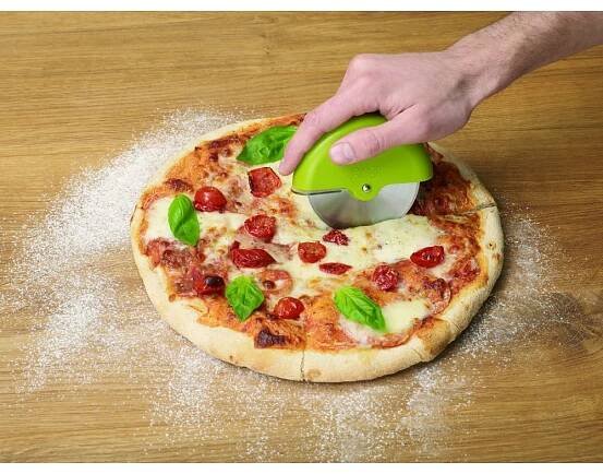 Kráječ na pizzu Scoot, zelený