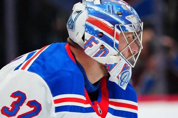 New York Rangers goaltender Jonathan Quick (32) preparing before the hockey game against the Colorado Avalanche at Ball Arena