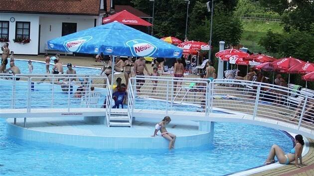 Koupaliště v Hluboké nad Vltavou.