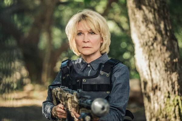 Příšerky útočí - Z filmu - Dee Wallace
