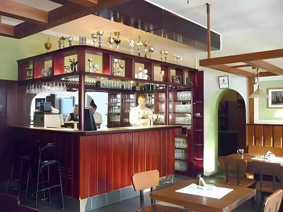 Bar/salonek