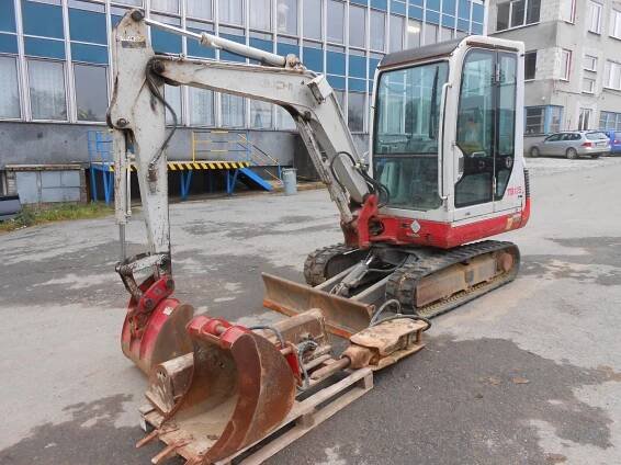 Bagr Takeuchi TB 125 – Set Auctions