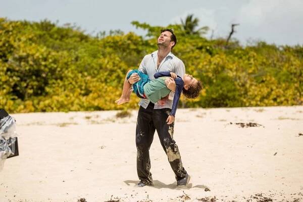 Extortion - Z filmu - Eion Bailey