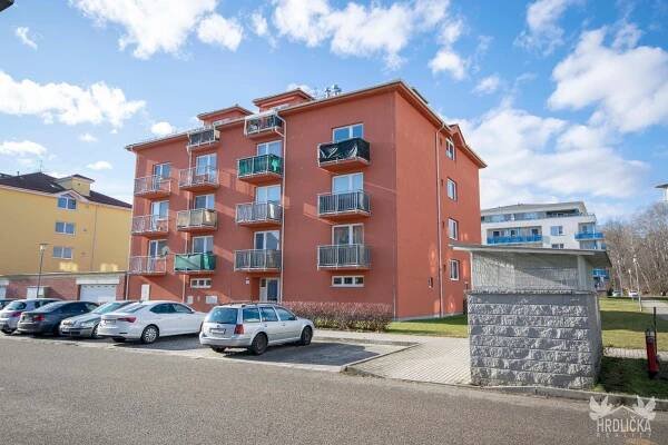 PRODÁNO - Byt 1+kk s balkonem v ul. Spojovací, České Budějovice | Hrdlička reality