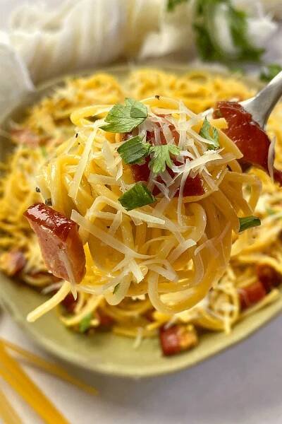 pasta carbonara gif bite